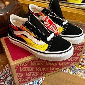 NEW Kids Vans Old Skool Flame Design Sneakers  size 12.0